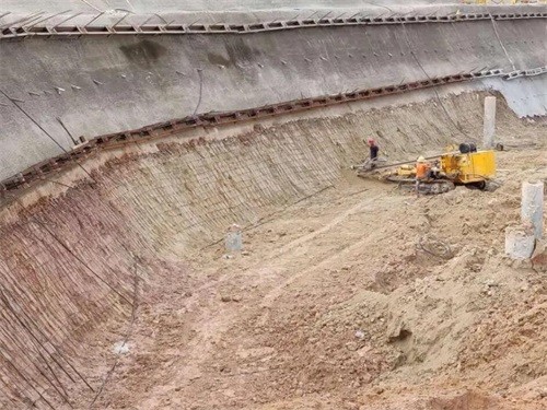 栖霞基坑边坡加固